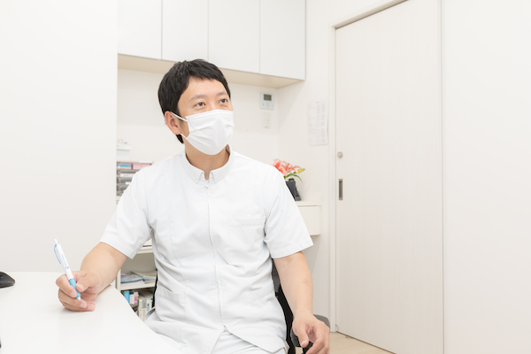 毎月頭痛に悩む方へ｜片頭痛の原因と予防法をわかりやすく解説
