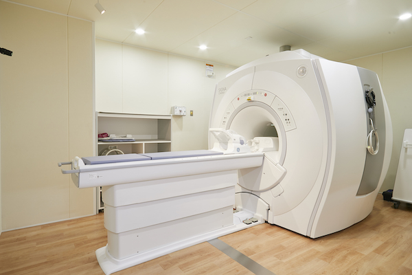 MRI(磁気共鳴画像診断)